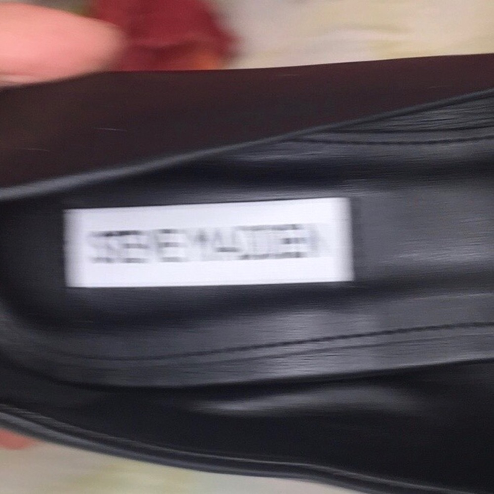 Steve Madden Black Leather Granny Pumps - Picture 10 of 11